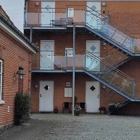 Hejlsminde Ferie- Og Badeby Hejls